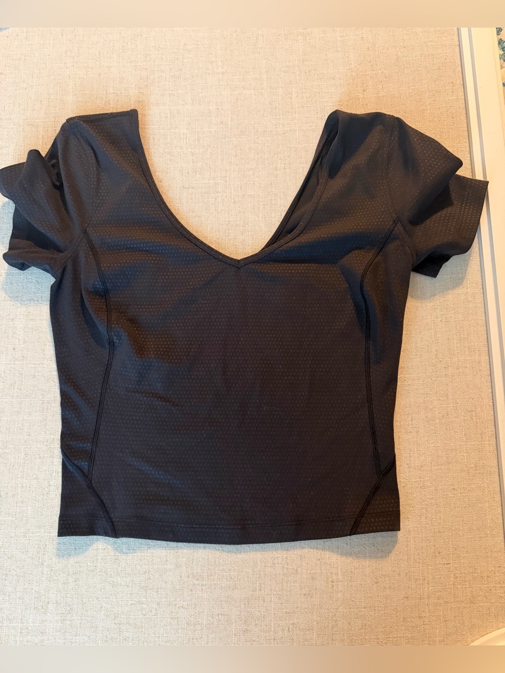 Lululemon Align T-Shirt Polka Squat Emboss
Black Size 4